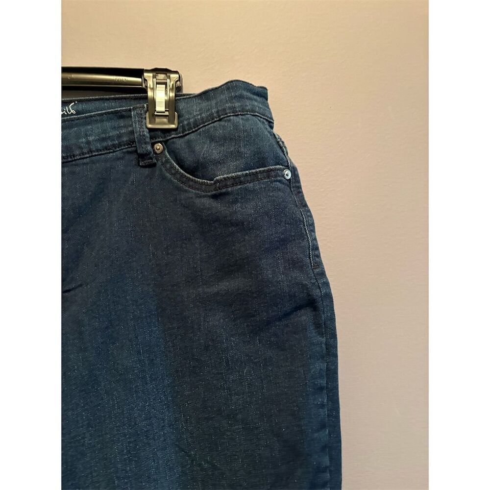 Gloria Vanderbilt Amanda Women's Blue Denim Capris Size 16 Casual - Picture 3 of 8